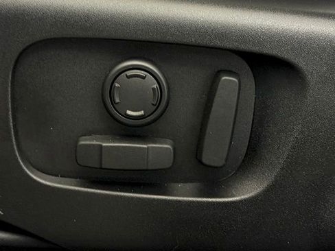 Certified 2026 Land Rover Range Rover Velar S image 29