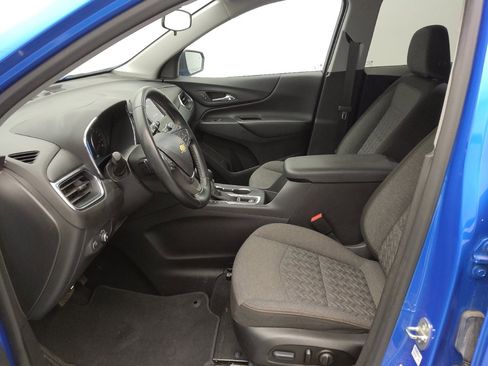 Used 2024 Chevrolet Equinox LT image 17