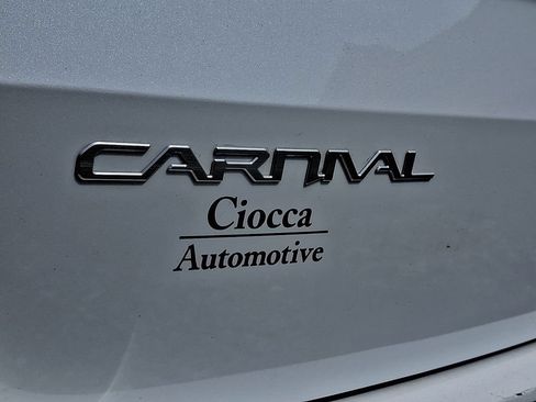 Used 2024 Kia Carnival SX FWD image 33