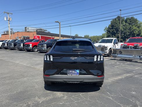 Used 2025 Ford Mustang Mach-E Premium AWD/4WD image 5
