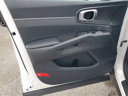New 2025 Kia Sorento EX w/ Panoramic Sunroof Package image 8