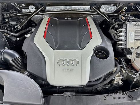 Used 2018 Audi SQ5 Premium Plus w/ S Sport Package image 37