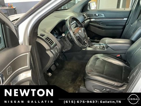 Used 2016 Ford Explorer Limited AWD/4WD image 5