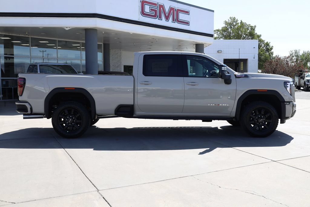 New 2026 GMC Sierra 2500 AT4 w/ AT4 Premium Plus Package AWD/4WD image 7