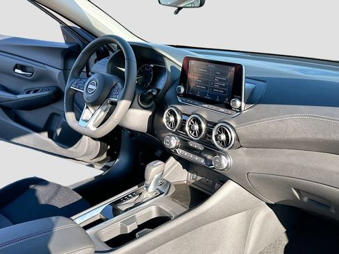 New 2025 Nissan Sentra SV image 5