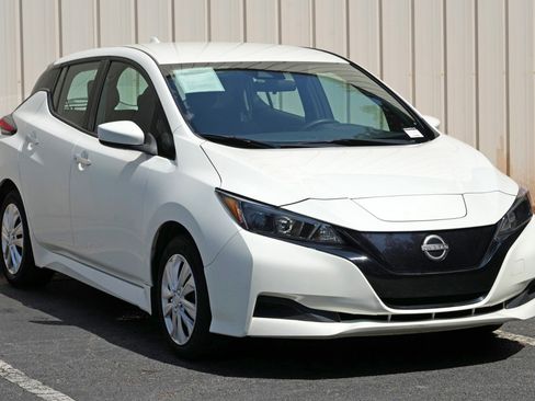 Used 2023 Nissan Leaf S FWD image 46