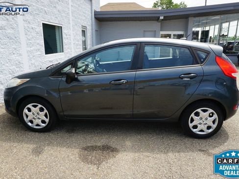 Used 2011 Ford Fiesta SE FWD image 13