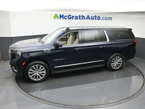 Used 2023 GMC Yukon XL Denali w/ Max Trailering Package AWD/4WD image 21