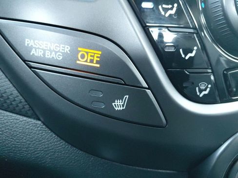 Used 2016 Hyundai Veloster Turbo image 37