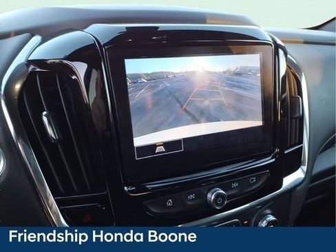 Used 2023 Chevrolet Traverse LT FWD image 29