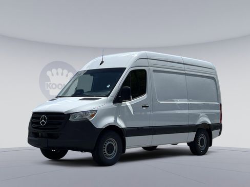 New 2025 Mercedes-Benz Sprinter 2500 image 1