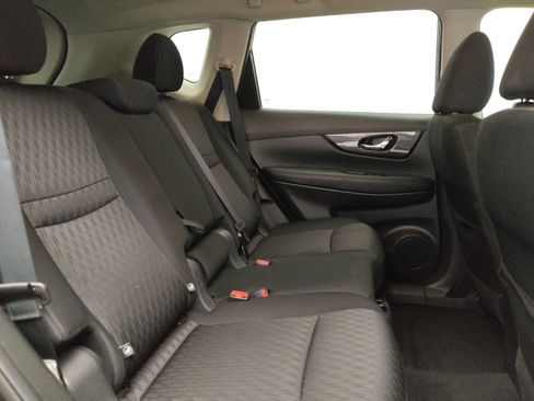 Used 2019 Nissan Rogue S w/ Special Edition Package FWD image 19