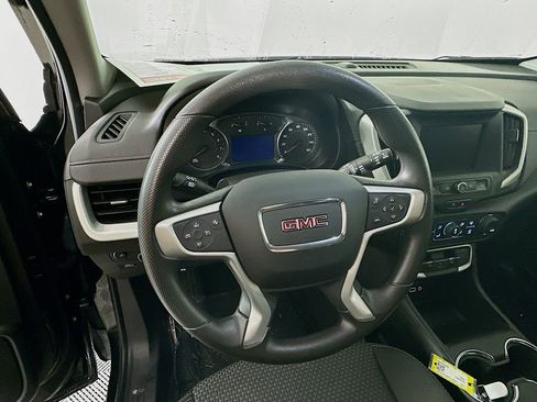 Used 2023 GMC Terrain SLE w/ Driver Convenience Package image 15