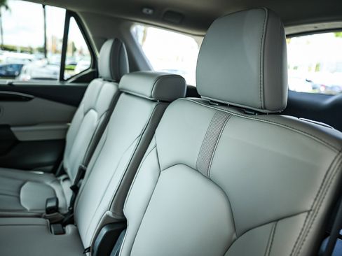 Used 2023 Honda Pilot EX-L image 23