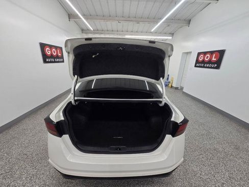 Used 2022 Nissan Altima 2.5 SV FWD image 15