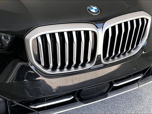 Used 2025 BMW X5 xDrive40i AWD/4WD image 34