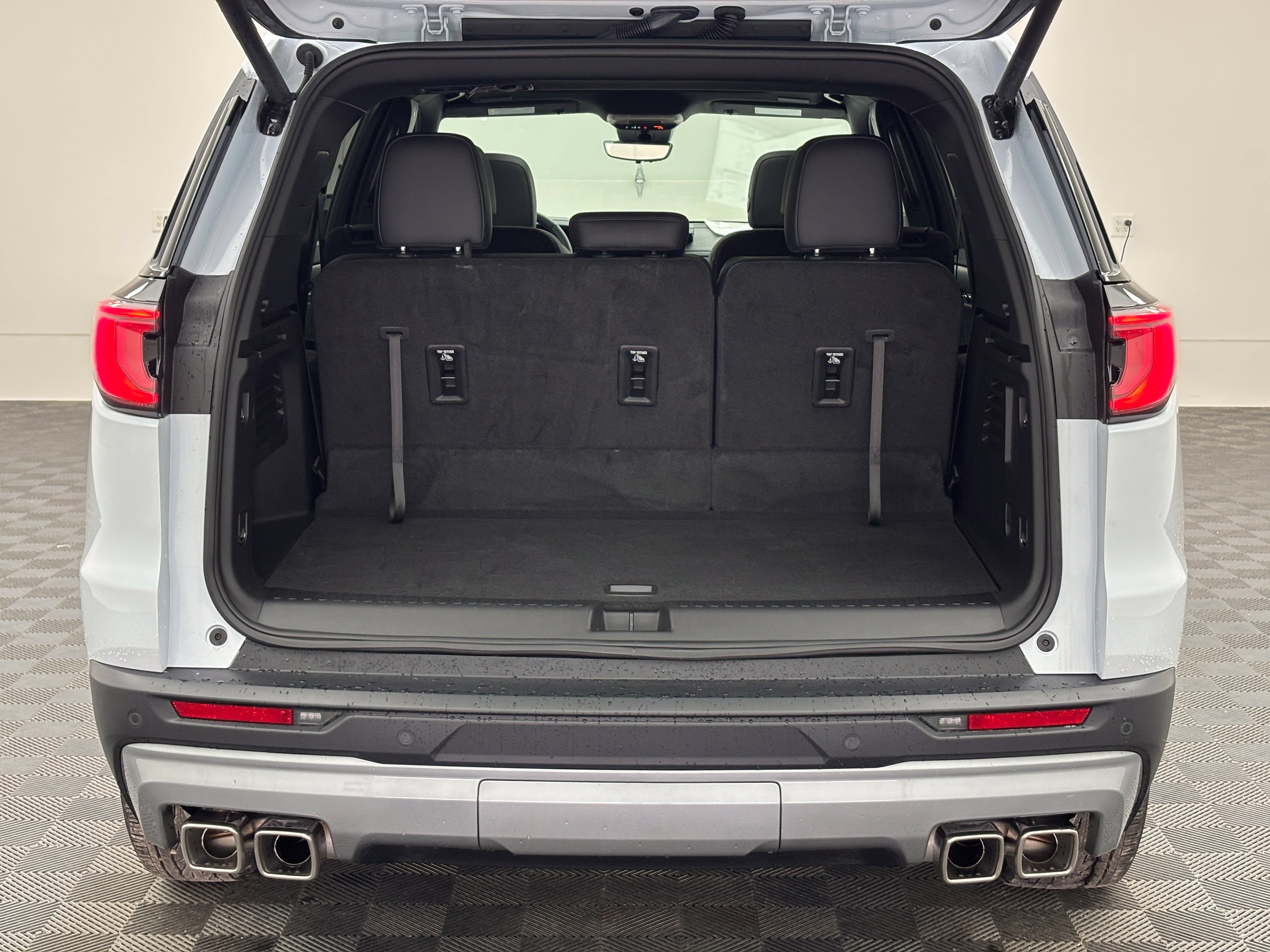 New 2026 GMC Acadia Elevation w/ Elevation Premium Package FWD image 12