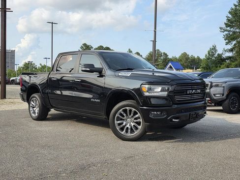 Used 2022 RAM 1500 Laramie w/ Laramie Southwest Edition AWD/4WD image 2