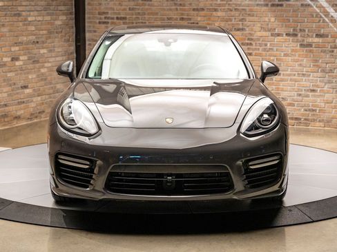 Used 2016 Porsche Panamera Turbo S image 2