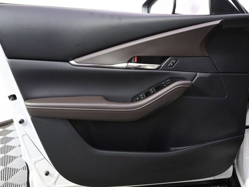 Used 2023 MAZDA CX-30 AWD 2.5 S w/ Premium Package image 22