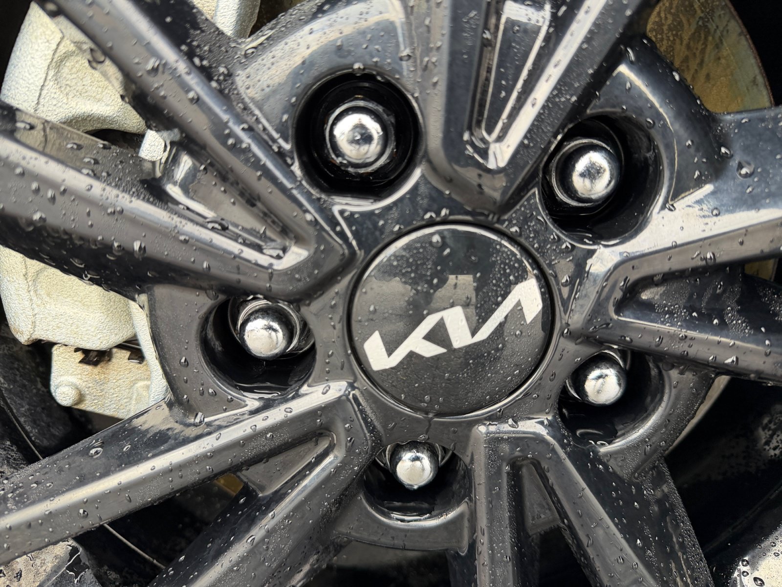 Used 2024 Kia Forte LXS FWD image 29