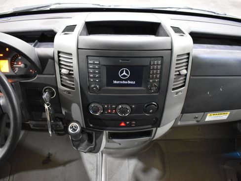 Used 2017 Mercedes-Benz Sprinter 3500 image 20