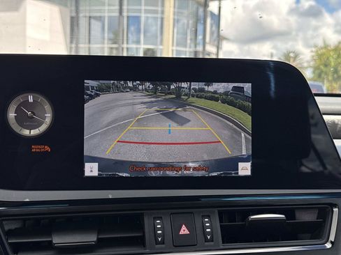 Used 2024 Lexus ES 350 w/ Premium Package FWD image 24