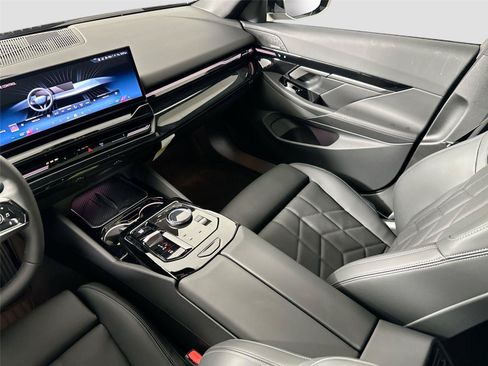 New 2026 BMW 530i xDrive w/ Premium Package AWD/4WD image 48