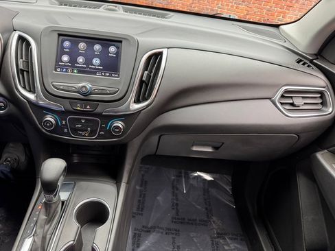 Used 2023 Chevrolet Equinox LT image 17