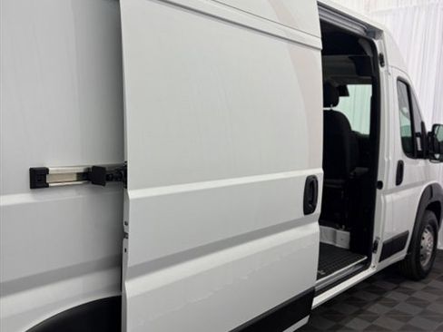 Used 2023 RAM ProMaster 2500 FWD image 17