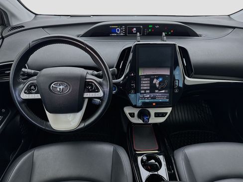 Used 2019 Toyota Prius Prime Advanced w/ Carpet Mat Package FWD image 14