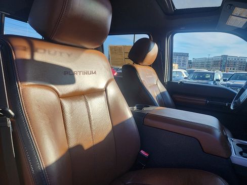 Used 2016 Ford F250 Platinum w/ FX4 Off-Road Package image 33