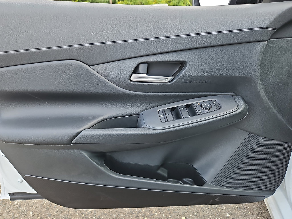 New 2027 Nissan Sentra SV w/ Floor Mat Package FWD image 12