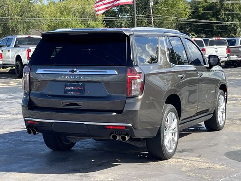 Used 2021 Chevrolet Tahoe High Country w/ Premium Package RWD image 12