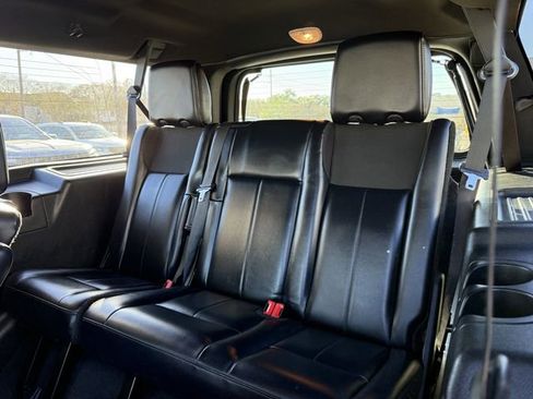 Used 2017 Ford Expedition EL Limited w/ Equipment Group 301A image 19