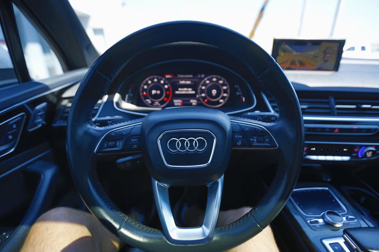 Used 2018 Audi Q7 3.0T Prestige AWD/4WD image 6