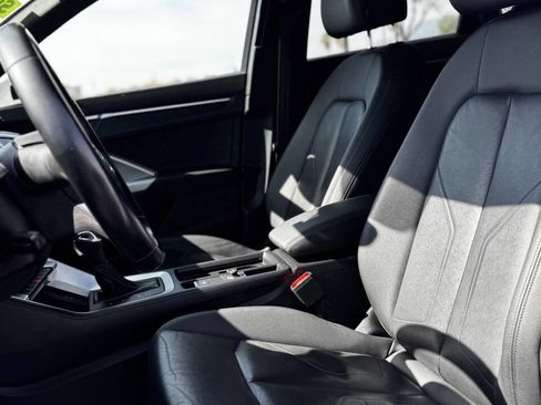 Used 2020 Audi Q3 2.0T Premium w/ Convenience Package image 14