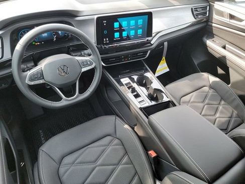 New 2026 Volkswagen Atlas Cross Sport SE image 31