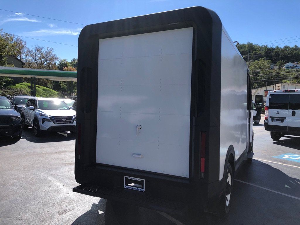 Used 2025 Chevrolet Brightdrop 400 w/ Power Door Package AWD/4WD image 5
