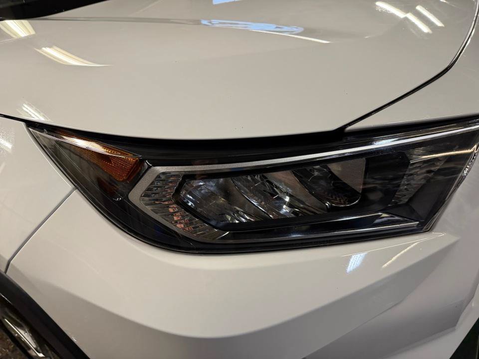 Certified 2019 Toyota RAV4 XLE Premium w/ Cold Weather Package AWD/4WD image 26