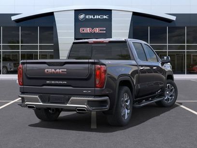 New 2025 GMC Sierra 1500 SLT