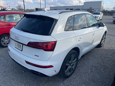 Used 2025 Audi Q5 2.0T Premium image 3