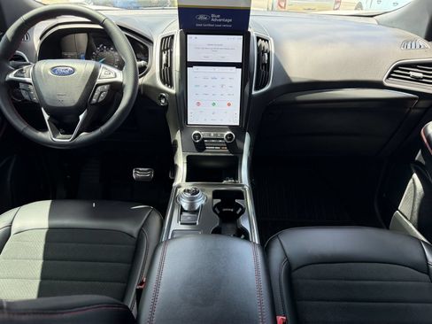 Certified 2024 Ford Edge ST-Line AWD/4WD image 17