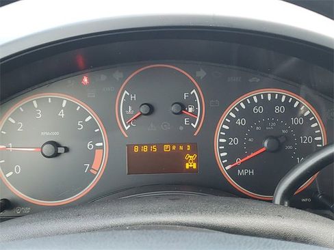 Used 2015 Nissan Titan S image 18