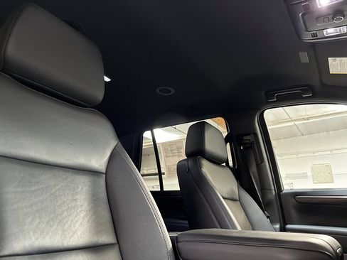 Used 2025 Chevrolet Tahoe Z71 AWD/4WD image 18