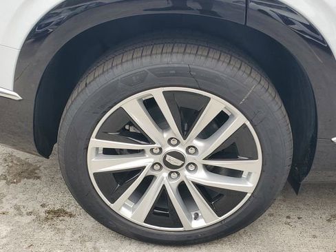 New 2026 Cadillac Vistiq Luxury image 5