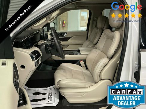 Used 2018 Lincoln Navigator Select w/ Technology Package RWD image 10