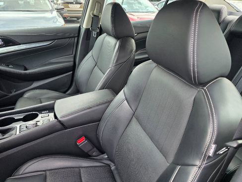 Used 2020 Nissan Maxima 3.5 SV w/ Floor Mat Group image 13