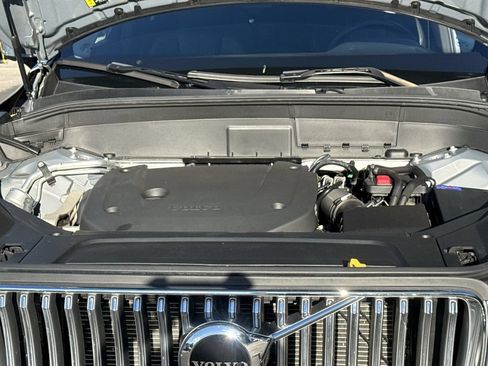 Used 2023 Volvo XC90 B6 Plus AWD/4WD image 18