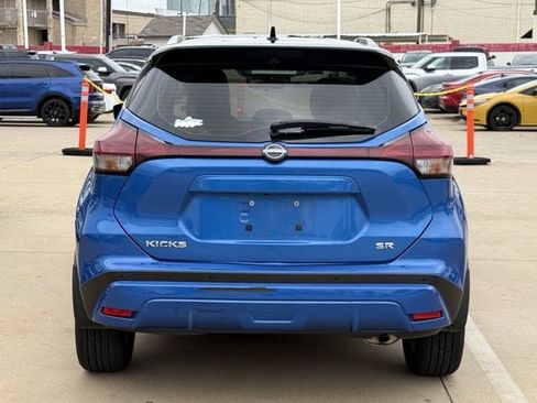 Used 2023 Nissan Kicks SR w/ SR Premium Package image 5